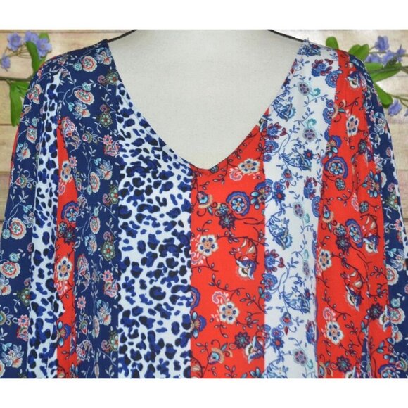 Zac & Rachel Women's Floral V-Neck Pullover Lightweight Blouse Plus Size 3X - Picture 2 of 10